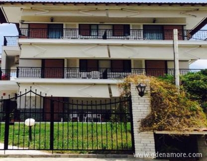 Kiani Akti, частни квартири в града Neos Marmaras, Гърция
